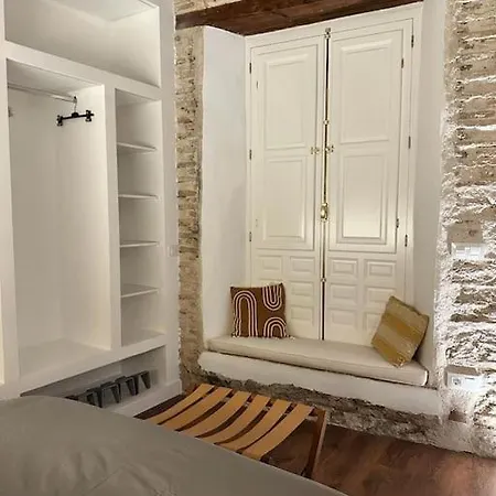 Recoletos, Casco Historico De Apartamento